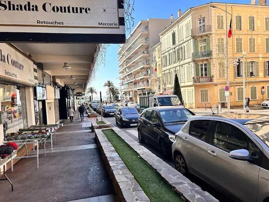 Cosy- 4 Pers Hyper Centre - Plage A 2 Min A Pied Saint-Raphael  Apartment